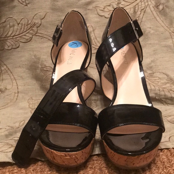 Nine West - Picture 2 of 4